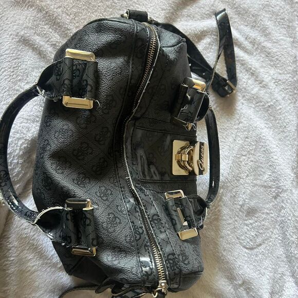 Y2K Style Vintage Guess Women's Black Leather HandBag Monogram Gold Hardware - Picture 3 of 8